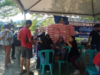 Dinas Ketapang Sulbar Gelar Pasar Murah, Masyarakat Antusias