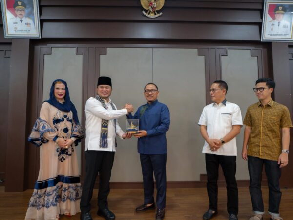 Dua Gubernur Sepakat, Surplus Beras Sulbar Siap Suplai Kebutuhan Kaltim