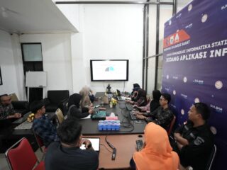 Tingkatkan Kualitas Layanan Informasi Publik, DPMPTSP Sulbar Ikuti Coaching Clinic Pengelolaan Media Sosial