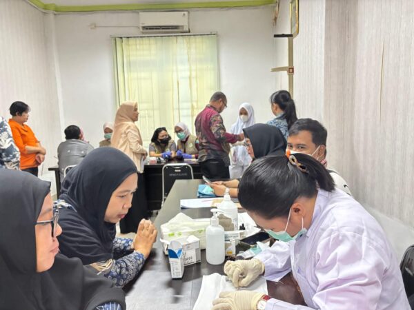 Perkuat Upaya Preventif, DKPPKB Sulbar Lakukan Skrining Kesehatan