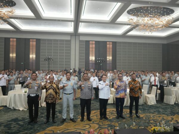 Komitmen Perkuat Sinergi, Dirlantas Polda Sulbar Hadiri Rakor Samsat Nasional di Semarang