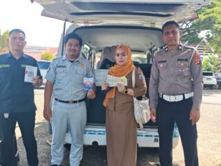 UPTD Samsat Mamuju Maksimalkan Layanan Samkel, 9 Kendaraan Terlayani di Kawasan Kantor Gubernur