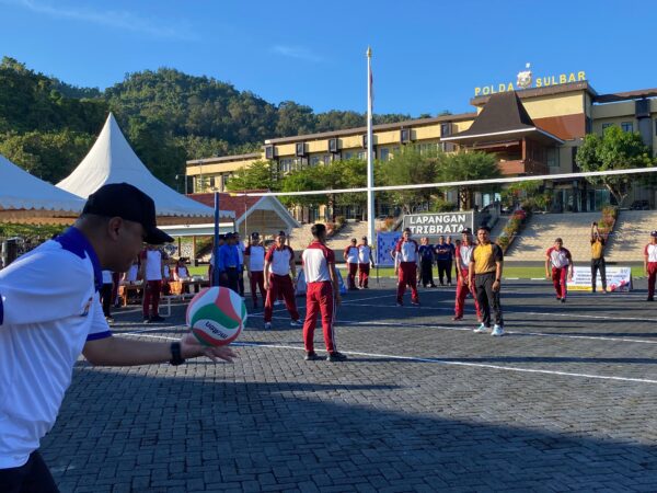 Kapolda Sulbar Resmi Buka Turnamen Bola Voli Antar Satker dan Polres Jajaran