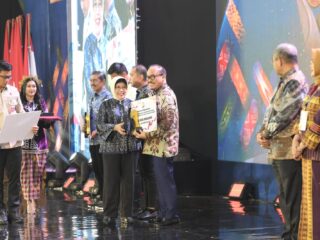 Di Bawah Kepemimpinan SDK, Sulbar Raih Penghargaan Kemendagri untuk Penurunan Pengangguran