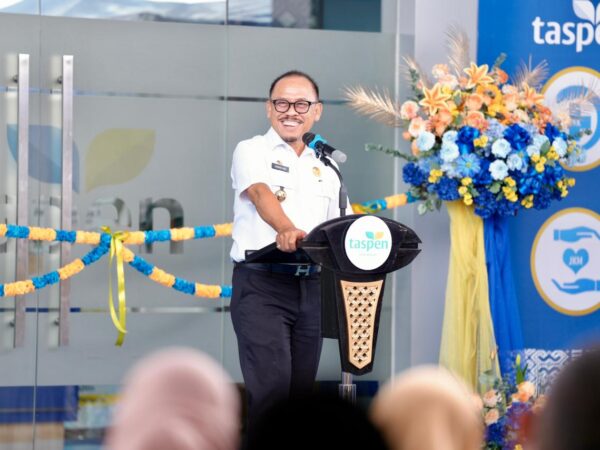 Resmikan Kantor Taspen Mamuju, Suhardi Duka Apresiasi Pengelolaan Lingkungan Berbasis IPAL