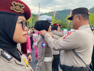 Polda Sulbar Gelar Laporan Kenaikan Pangkat 544 Personel, Kapolda Tekankan Integritas