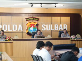 Wakapolda Sulbar Tekankan Pelayanan Prima dan Harkamtibmas dalam Evaluasi Quick Wins Presisi