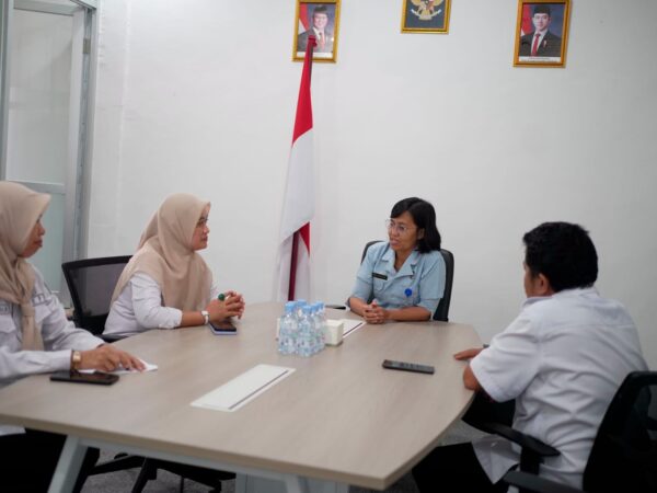 Sambangi RRI Mamuju, Pemprov Sulbar Bangun Sinergi Perkuat Konten Berbahasa Lokal