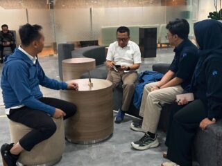 Kejar Centang Biru Medsos OPD, Diskominfo Sulbar Jemput Bola ke Komdigi
