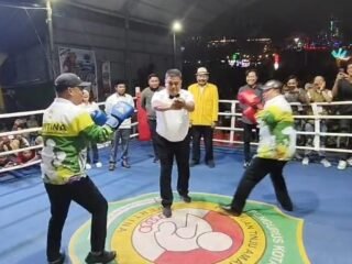 Adu Tinju di Atas Ring, Bupati Mamasa dan Ketua KONI Sulbar Tunjukkan Sportivitas