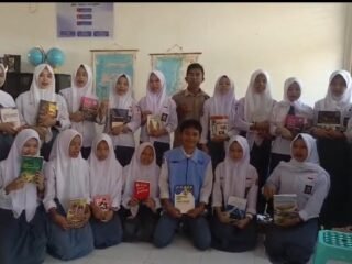 SMKN Limboro Gerakkan Budaya Literasi, Siswa Buka Hari dengan 15 Menit Membaca